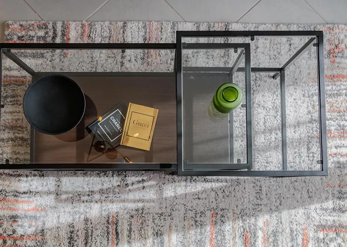 Sunny & Modern Apt For 3 Persons