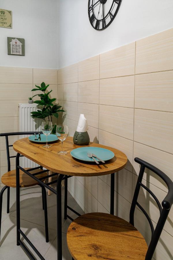 Apartment Sunny & Modern For 3 Persons *